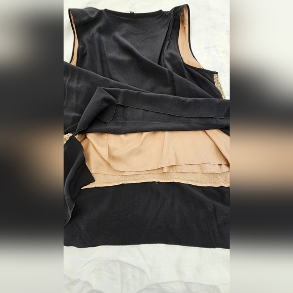 Eileen Fisher Black and Gold Tank Top - Picture 9 of 10